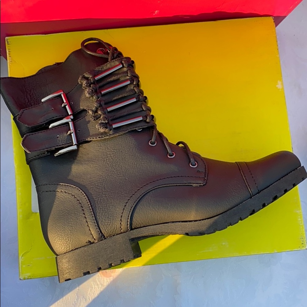 Black Combat boots - Picture 2 of 4